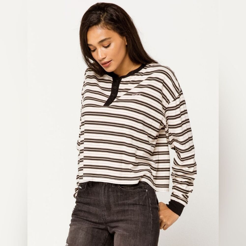 RVCA Severin Stripe Henley Womens SZ Medium Grunge Punk Y2K Retro Tomboy Casual